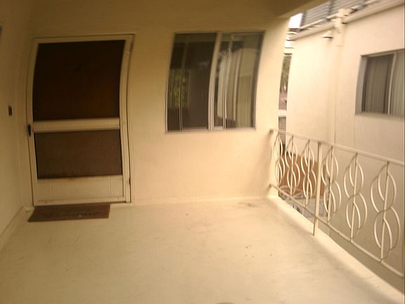 3rd image of 173 Roycroft Ave #2