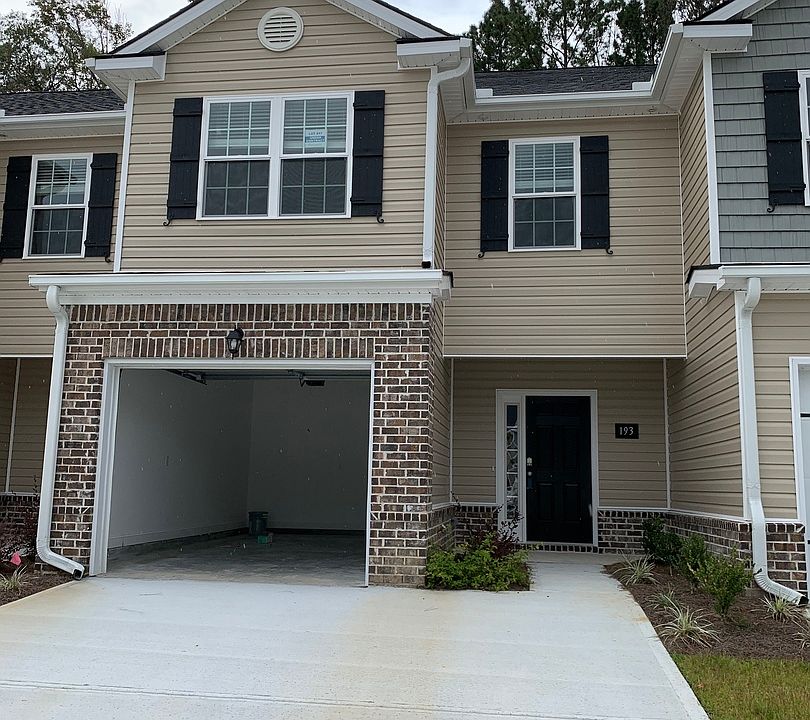1st image of 151 Ainsdale Dr