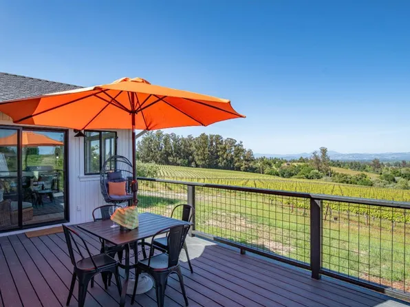 2525 Pleasant Hill Road, Sebastopol, CA 95472