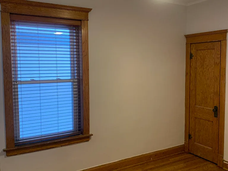 5211 W Byron St #1 — Photo 30