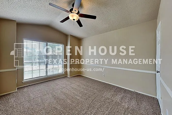 4418 Santa Cruz Ln — Photo 15