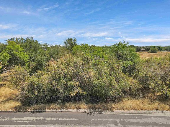 3rd image of Skyline Dr