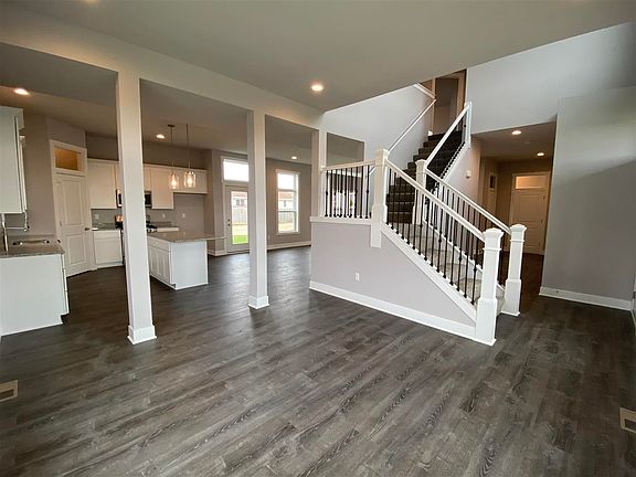 3rd image of 11230 N Lake Woods