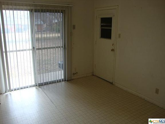 3rd image of 1316 Duval Dr