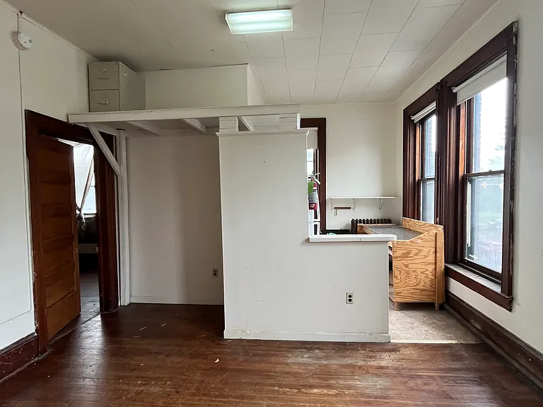 182 Pearl St #1 — Photo 12