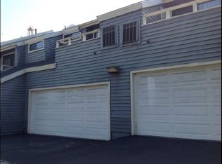 3317 N Crest Dr, Long Beach, CA 90807