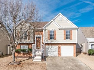 9212 Bellegarde Dr, Charlotte, NC 28277