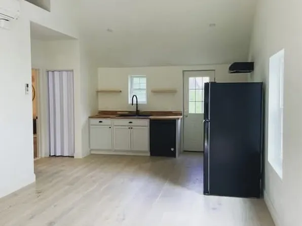 3B Crescent St, West Newton, MA 02465