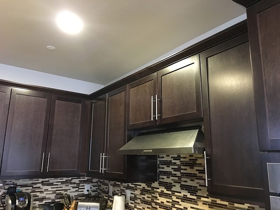 1st image of 525 Cota Ln