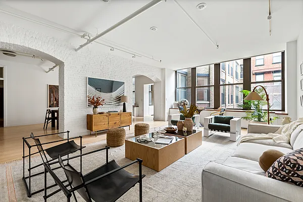 Sold by Compass | media 1