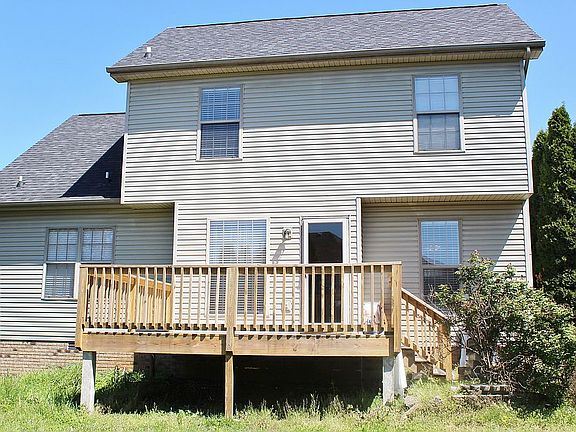 3rd image of 1352 Archer Pl