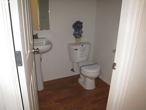 5th image of 1136 SE Wenlock Ave