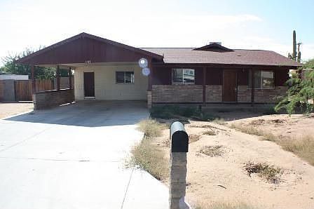 1st image of 1105 E Laurel Dr