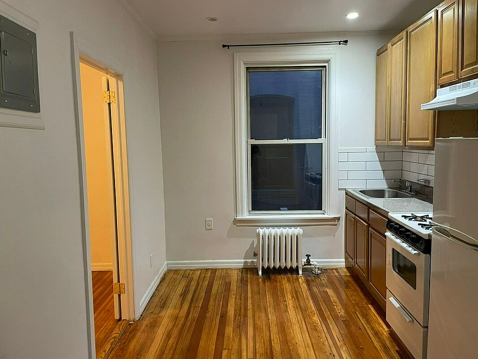 1st image of 31-15 34th St #2B