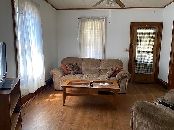 2nd image of 1158 Hennepin St