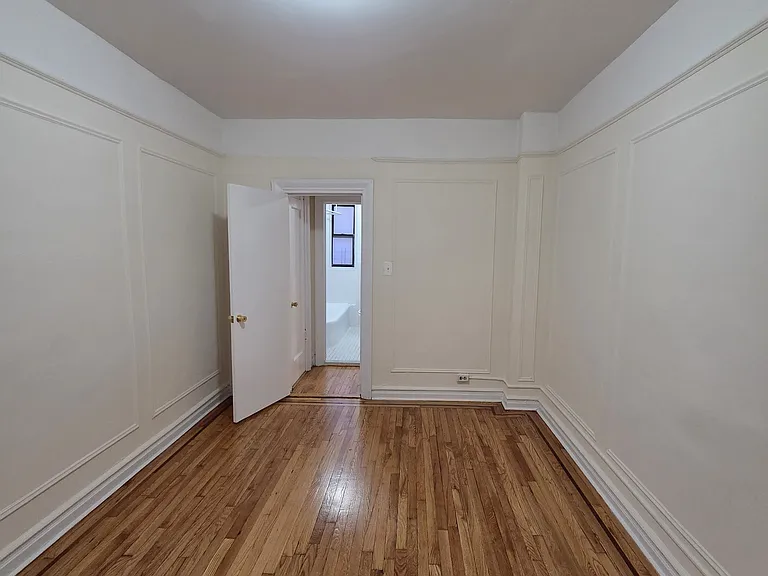 153 Seaman Ave #2C — Photo 3