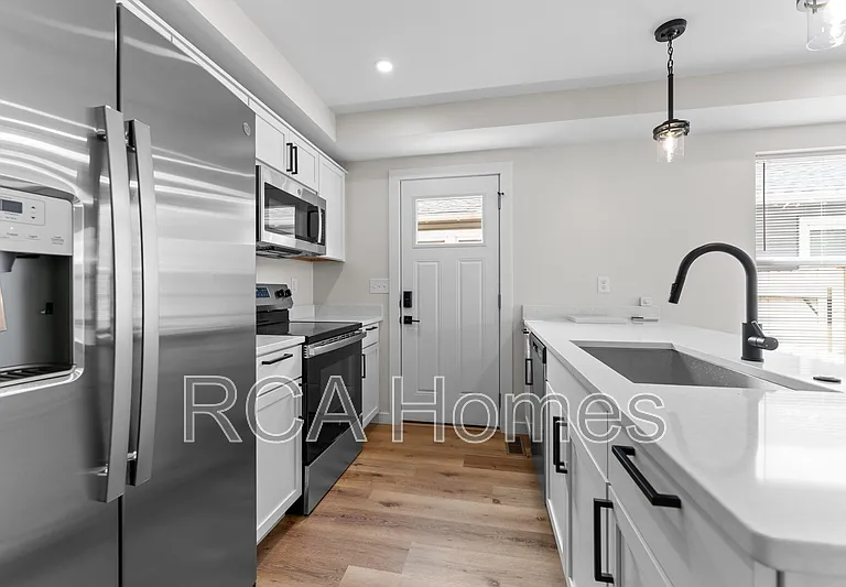 3449 E 26th St — Photo 1