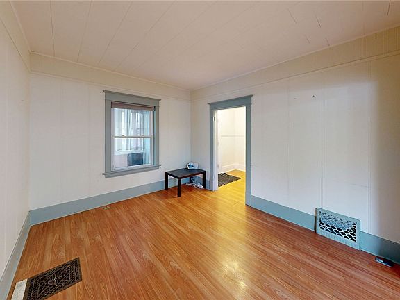 2nd image of 1175 Rae Street