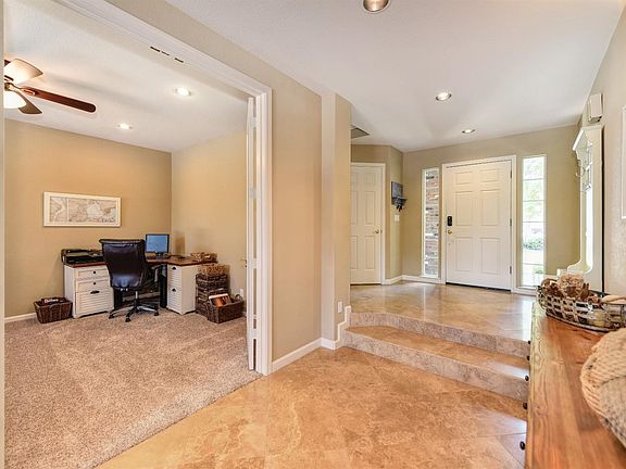 5th image of 4707 Wildflower Ln