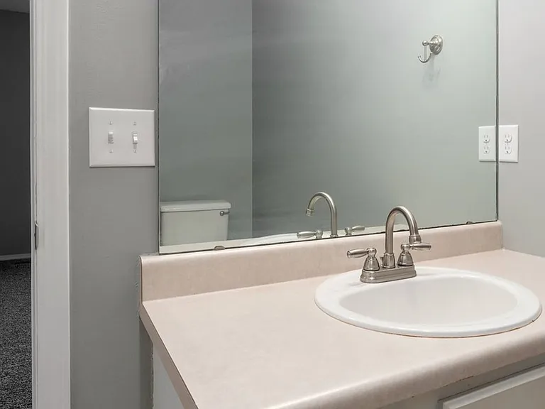 5533 S Walnut Hill Ave — Photo 13