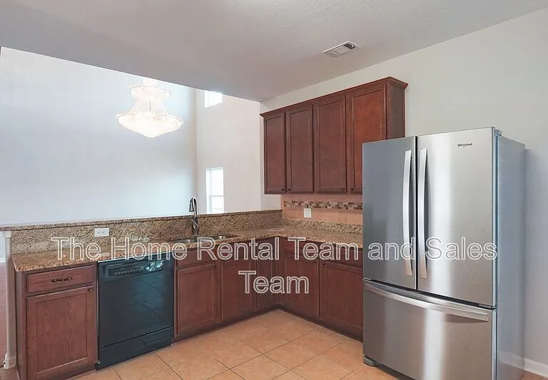 25 Litchfield Dr — Photo 19