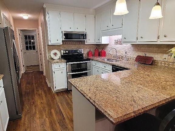 4th image of 307 Nantucket Court
