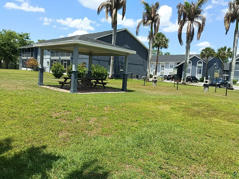 4148 Pershing Pointe Pl #1 — Photo 31
