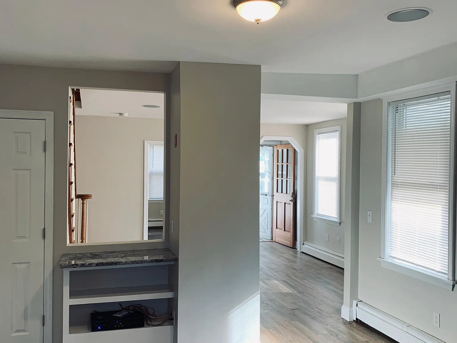 4 bed, 1622 sqft, $3,700 — Photo 2