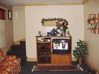 2nd image of 20 Shady Ln