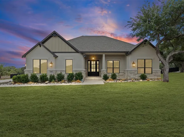225 Spicewood Trails Dr, Spicewood, TX 78669