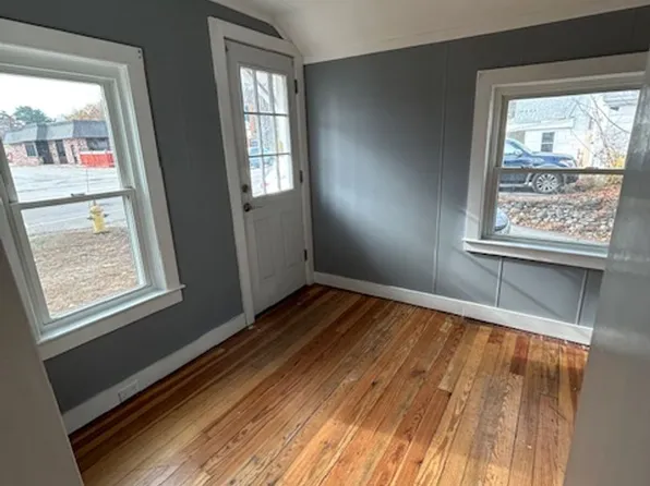 35 Bath Road, 35 Bath Rd, Brunswick, ME 04011