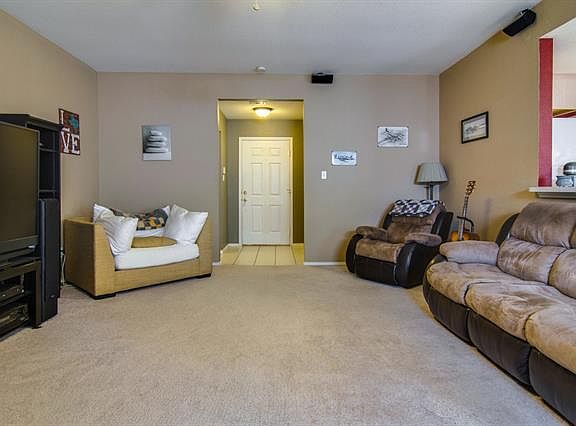 4th image of 2204 Greensborough Ln
