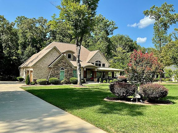2nd image of 3003 McCollum Oaks Ln