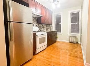 30-15 45th St #L, Astoria, NY 11103