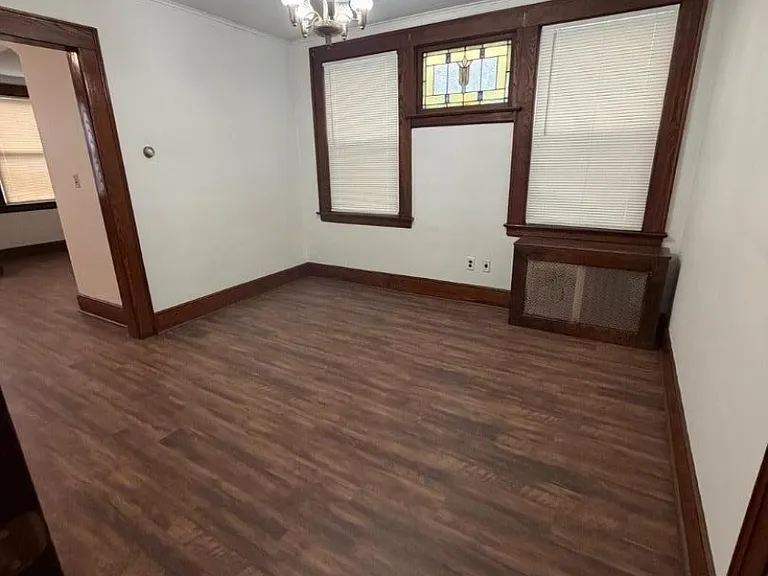 99 Cedar Ave — Photo 5