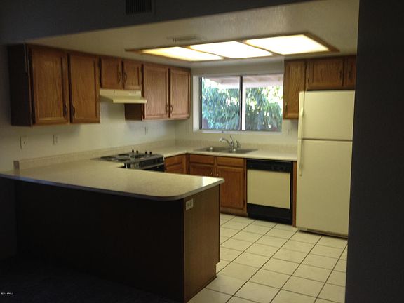 3rd image of 8533 W Diana Ave