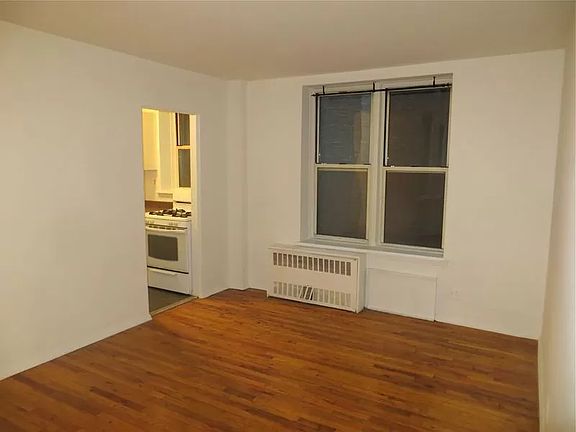 3rd image of 446 Central Park W APT 5D