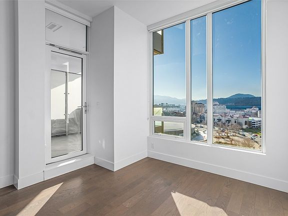 5th image of 1191 Sunset Dr #1006
