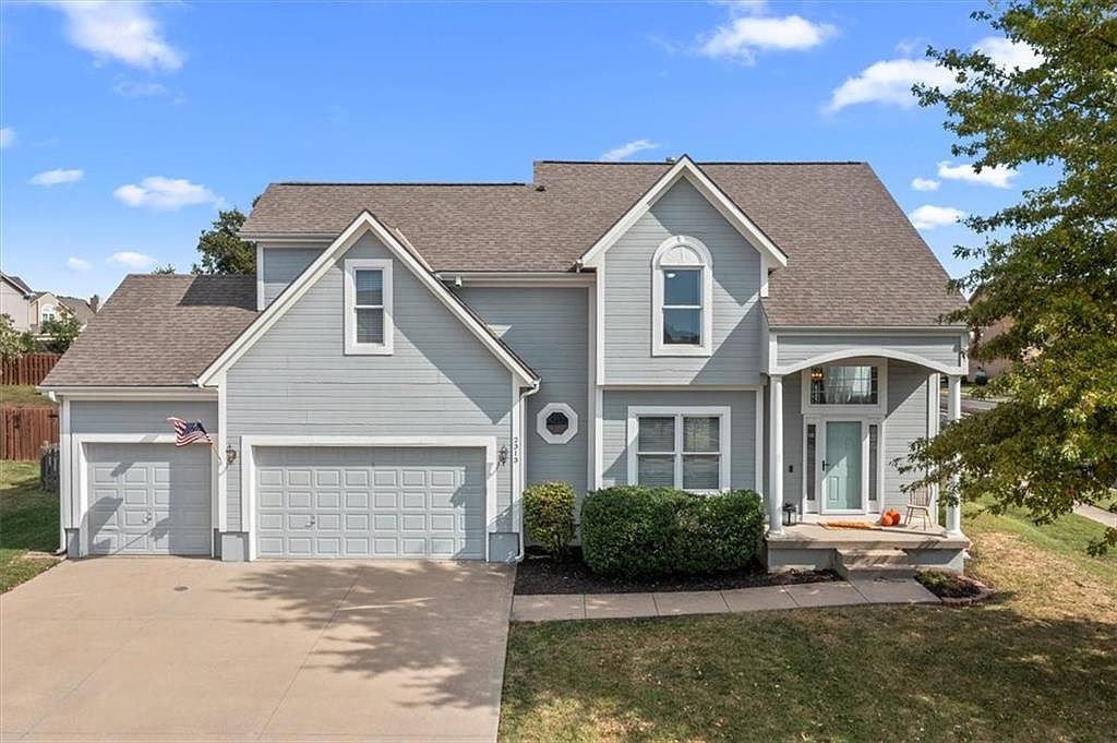 2313 SW Woodhaven Ct, Lees Summit, MO 64082 | Zillow