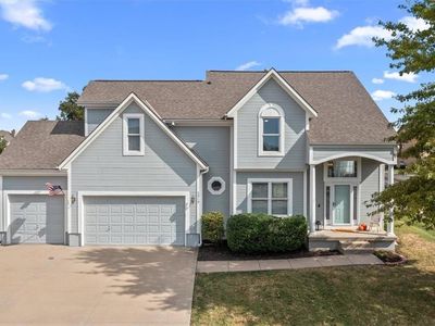 2313 SW Woodhaven Ct, Lees Summit, MO, 64082