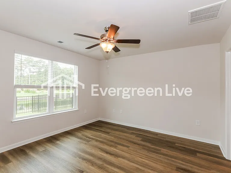 2223 Courtina Way — Photo 7