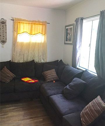 5th image of 15220 Marson St