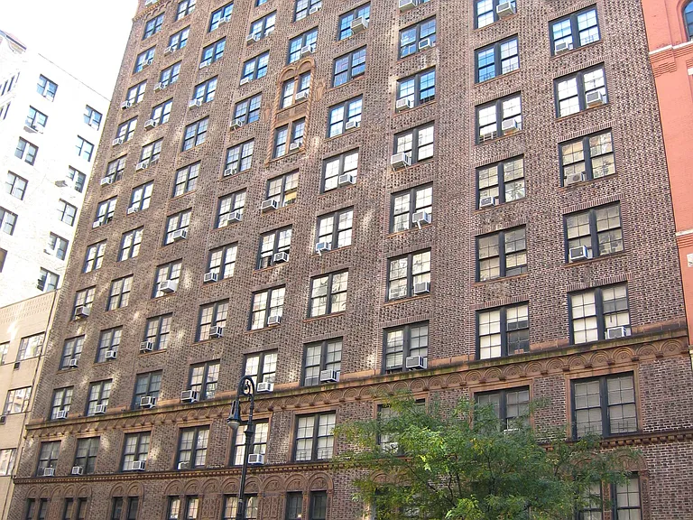 50 W 72nd St #1509 — Photo 17