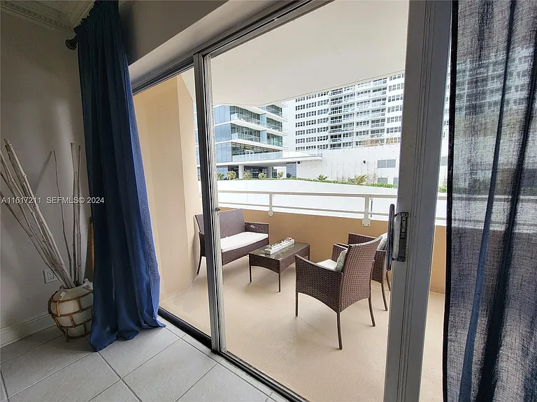 1980 S Ocean Dr #2C — Photo 8