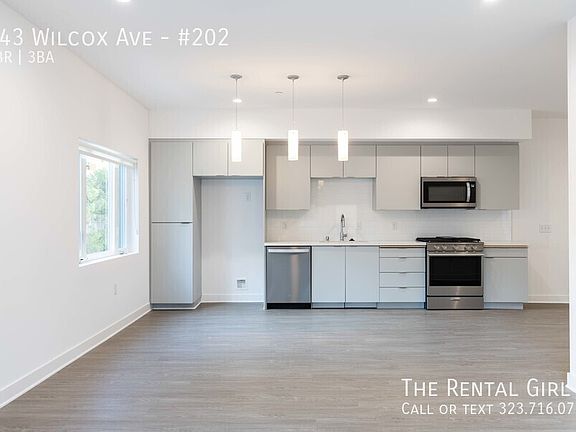 4th image of 843 Wilcox Ave #202