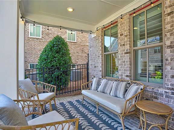 4th image of 231 Atley Pl