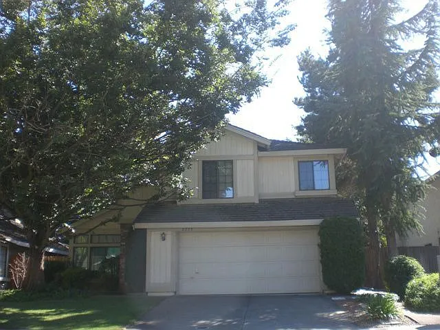 8933 Laguna Place Way photo 1