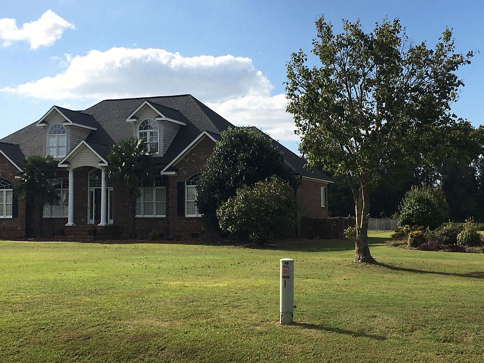 2nd image of 2431 Airport Rd