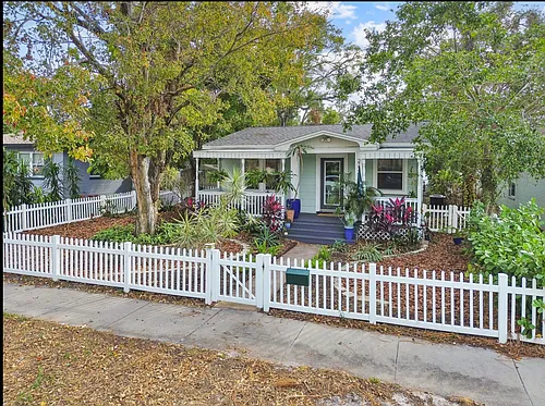 2126 7th Ave N Photo 1