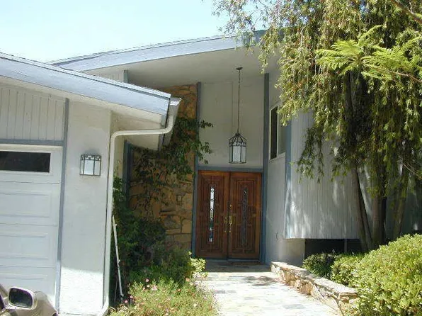 21815 Ambar Dr, Woodland Hills, CA 91364